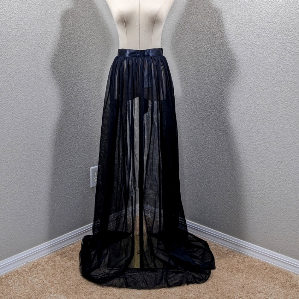 3 Layered Mesh Tulle Maxi Skirt, NWT, OS, Black